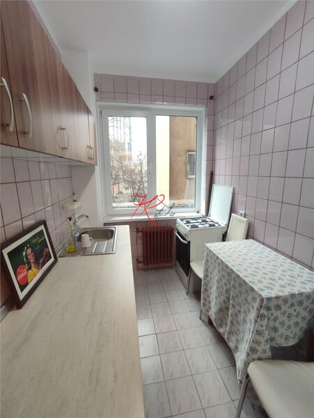 Romana vanzare apartament 2 camere